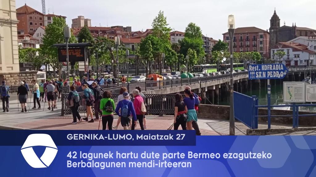 42 lagunek hartu dute parte Gernikako Berbalagunen Bermeoko mendi irteeran
