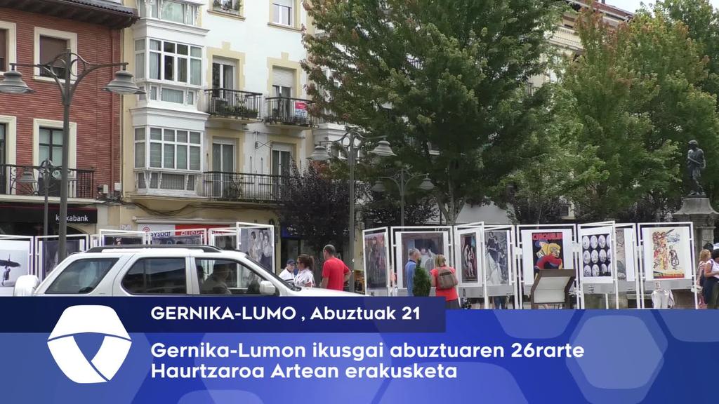  Haurtzaroa Artean ikusgai da abuztuaren 26ra bitartean Merkurio plazan