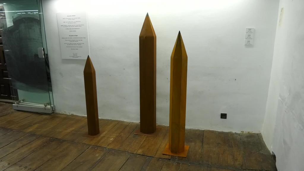 Carles  Bros artista kataluniarraren "Fes punta al llapis" erakusketa ikusgai Zerainen